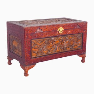 Cassettiera antica intagliata orientale dipinta