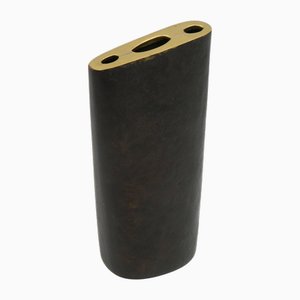 Vaso nr. 3852 in ottone di Carl Auböck, anni '50