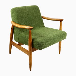 Vintage GFM 300-202 Armlehnstuhl aus Grünem Bouclé von J. Kedziorek, 1970er