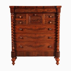 Antique English Victorian Chest of Drawers in Mahogany, 1850