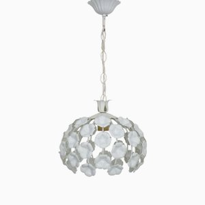 Weiße Metall-Blumen-Hängelampe. 1970er