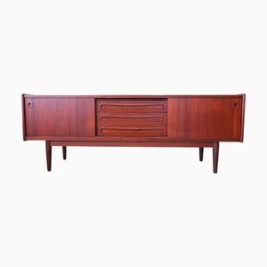 Credenza vintage in teak di Johannes Andersen per Uldum Furniture Factory, Danimarca, anni '60