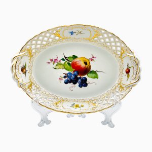 Bandeja de porcelana con dos asas con borde de celosía pintada a mano de Meissen Porcelain, años 50