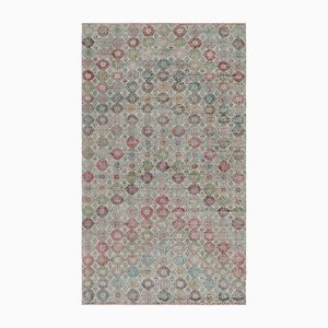 Vintage Teppich mit polychromatischen Blumenmustern von Zeki Müren