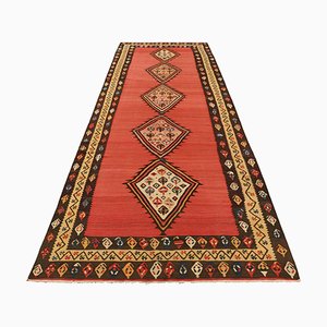 Vintage Kelim Runner in Red Open Field mit Medaillons