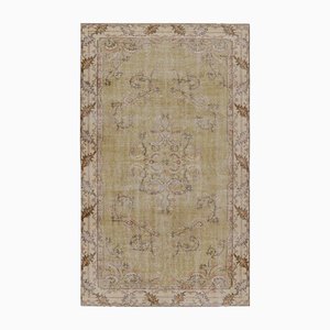 Vintage Teppich im europäischen Stil mit Medaillon von Zeki Müren, 1960er