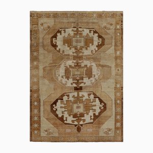 Türkischer Vintage Kars Teppich in Beige-Braun mit geometrischen Medaillons