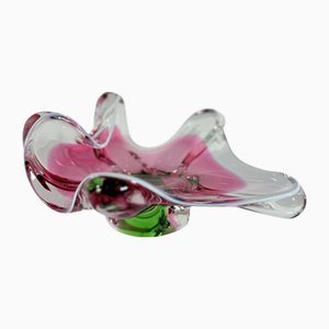 Cuenco bohemio de vidrio curvado atribuido a Josef Hospodka para Chribska Glassworks, años 60