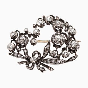 Antike Maiglöckchenbrosche mit Diamanten