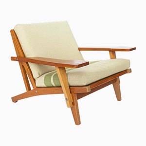 Poltrona GE 370 de Hans J. Wegner para Getama, años 60