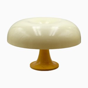 Italian Nesso Table Lamp in Off White Resin by Giancarlo Mattioli for Artemide, 1960s
