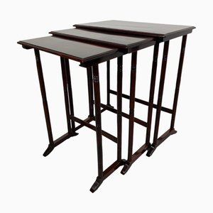 Tavolini ad incastro della Secessione attribuiti a Thonet, metà XIX secolo, set di 3