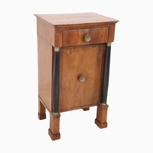 Early 19th Century Walnut Nightstand