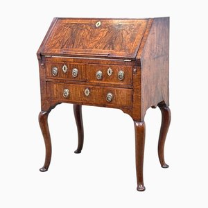 Secretaire antico in noce, 1720