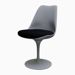 Sedia da pranzo Mid-Century moderna con base Tulip bianca di Eero Saarinen, Italia, anni '70