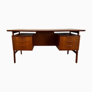 Scrivania in teak di Gunni Omann per Omann Jun, anni '60