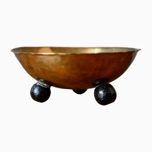 Medidor de anillos trípode escandinavo de cobre dorado y madera ennegrecida, años 70