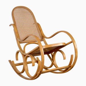 Italienischer Schaukelstuhl aus Bugholz mit Sitz aus geflochtenem Rohrgeflecht von Luigi Crassevig, 1970er