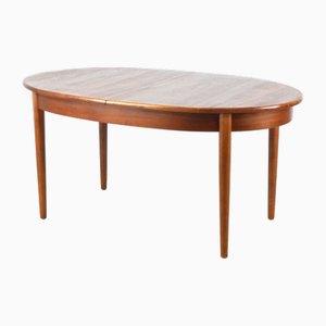 Ausziehbarer länglicher Mid-Century Esstisch aus Teak, 1960er
