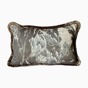 Yvain Cushion by Sohil Design