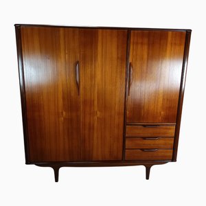 Skandinavischer Kleiderschrank aus Teak, 1960er