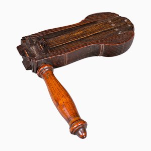 Sonajero de fútbol inglés victoriano en Elm, década de 1880