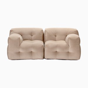 Divano Not-a-Sofa in velluto beige di EMKO