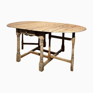 Drop-Leaf Dinning Table in Pine