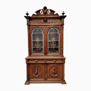 Vitrine im Renaissance-Stil aus geschnitztem Holz