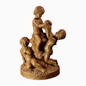 Patinierte Terrakotta-Gruppe aus dem 19. Jh. Putten, die am Brunnen spielen, Allegorie des Wassers
