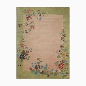 Tappeto in stile Art Déco rosa con motivi floreali colorati di Rug&Kilim