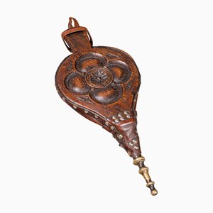 Fuelle de chimenea inglesa victoriana de roble y cuero, década de 1880