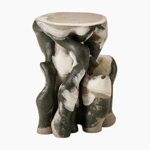 Dym Beistelltisch aus Keramik von Perler