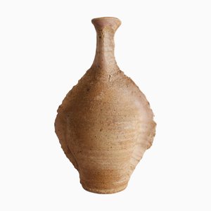 Vaso scultoreo in gres patinato con riflessi rosa, Puisaye, Francia