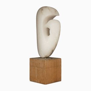 Scultura grande astratta, anni '70, in alabastro con base in pino