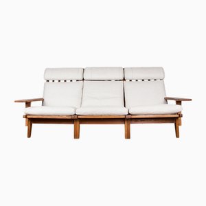 Großes dänisches Modell GE375 Sofa aus Eiche & Stoff von Hans Wegner für Getama, 1960er