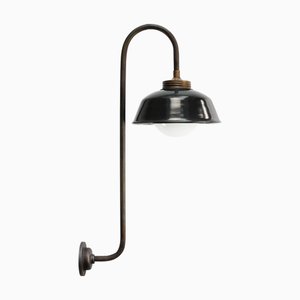 Lampada da parete in ghisa opalina bianca, ottone e smaltato nero