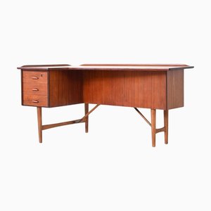 Boomerang Writing Desk in Teak by Peter Løvig Nielsen, 1960