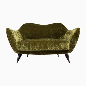 Divanetto Perla in velluto Dedar verde oliva di Giulia Veronesi per ISA Bergamo, anni '50