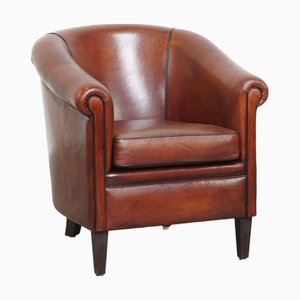 Sheepskin Club Chair with Black Piping