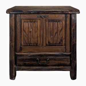 Buffet brutalista in legno