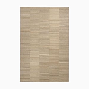 Vintage Mazandaran Kelim aus dem Nahen Osten mit Streifenmuster in Taupe