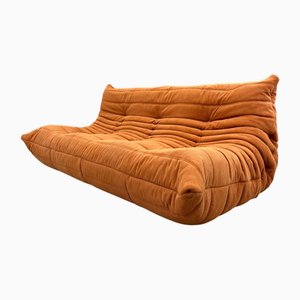 Divano a tre posti Togo arancione di Ligne Roset, anni 2008