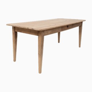 Mesa de granja antigua con patas de eje, Francia, años 20