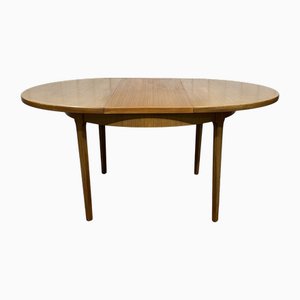 English Round Table with Butterfly Extension, 1970s