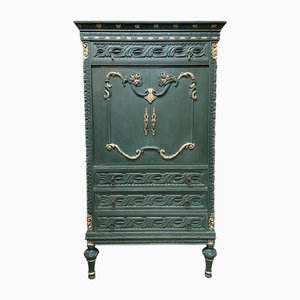 Commode Peinte de Style Français sur Coffre