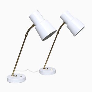 Lámparas de mesa ajustables en blanco y latón de EWÅ Värnamo, años 60. Juego de 2