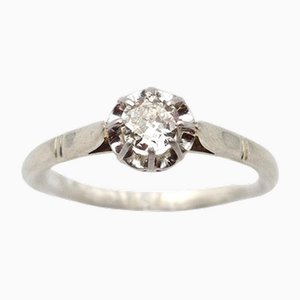 Solitärring aus Platin und Diamant