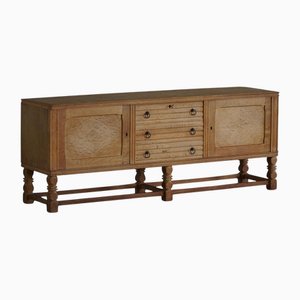 Brutalistisches Dänisches Mid-Century Sideboard aus Eiche, 1950er