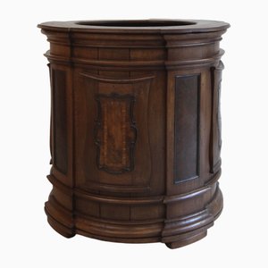 Púlpito de iglesia antiguo, década de 1800